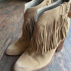 Cynthia Vincent Native Suede Fringe boot US 9.5